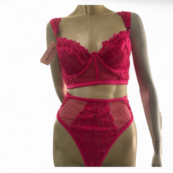 Oh La La Cheri Lace Bra & Panty Set- 2x! - Picture 2 of 4